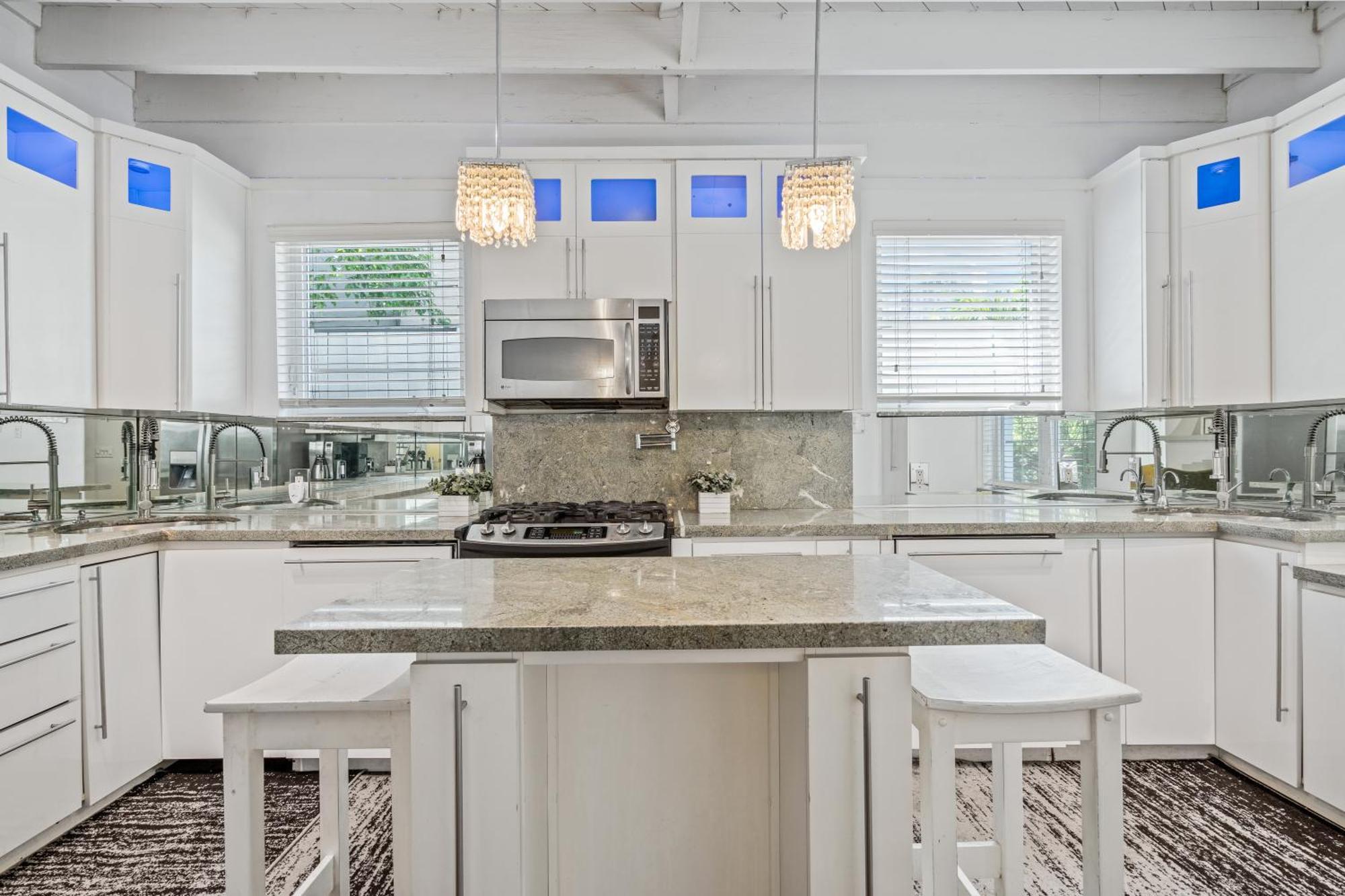 Villa Venezia Full House Up To 12 Guests Маями Бийч Екстериор снимка
